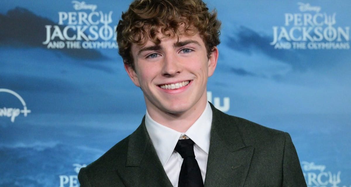 Walker Scobell Absen Acara Prom Karena Ancaman Pembunuhan