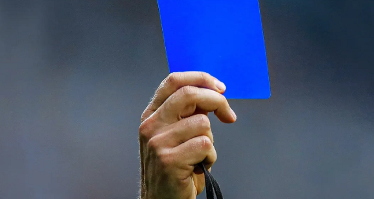 Wacana Kartu Biru FIFA: Hukuman Keluar 10 Menit Panen Kritikan