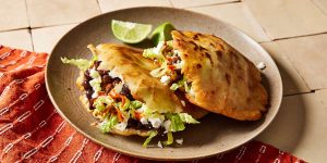 Gorditas Meksiko: Kuliner Roti Kantong Jagung Isi Daging Chipotle