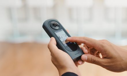Ricoh Theta X2 Rilis: Kamera 8K Bisa Live Streaming 360 Derajat