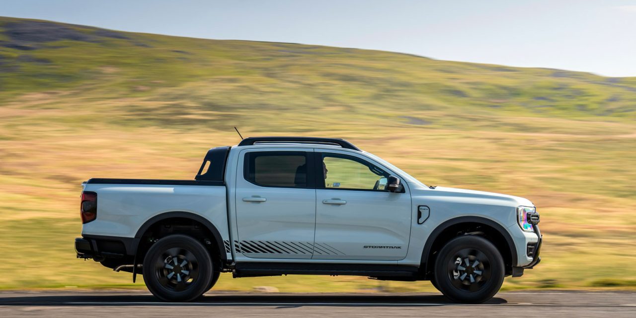 Truk Pikap Ford Ranger PHEV Resmi Mulai Dipasarkan Di Eropa