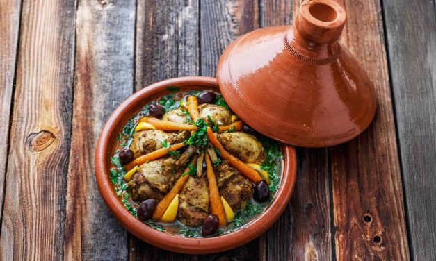 Lezatnya Tagine Domba Aprikot Kuliner Ikonik Afrika Utara