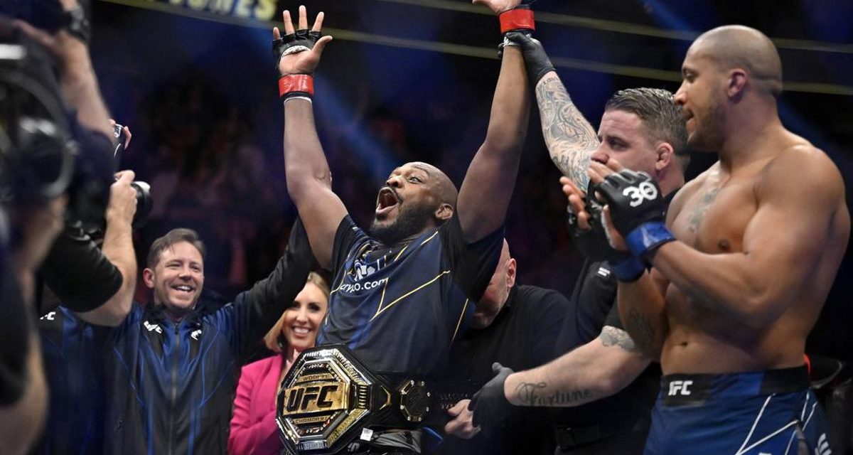 Jon Jones Hancurkan Lawan Lewat KO Spektakuler Ronde 1