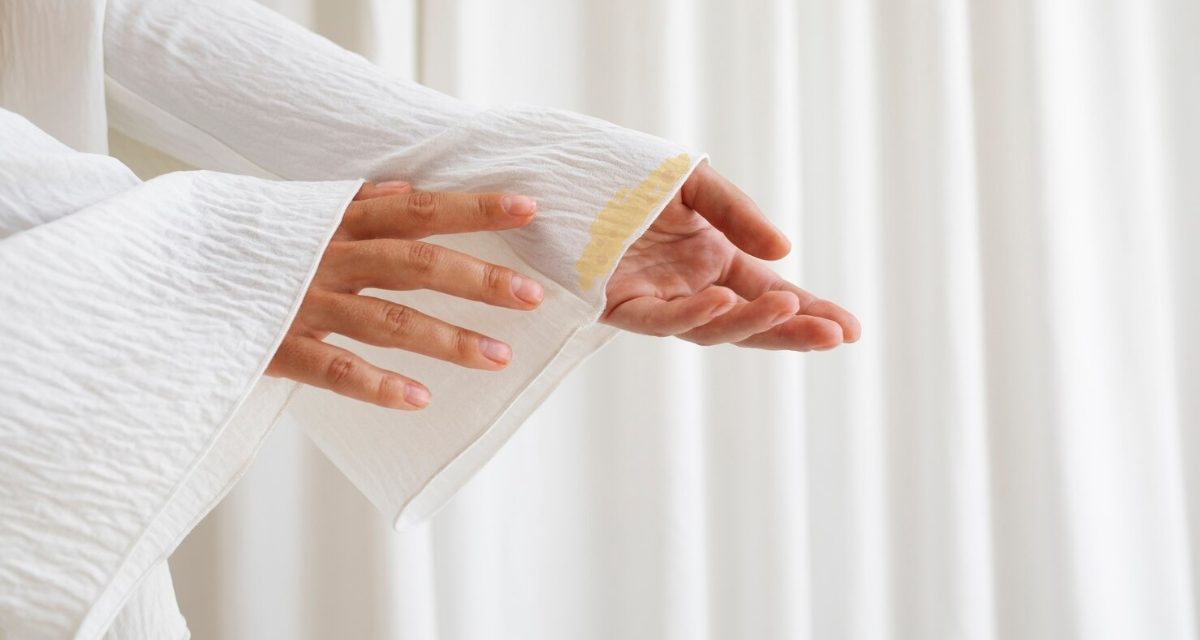 Solusi Usir Noda Keringat Di Baju Cuma Pakai Bahan Dapur