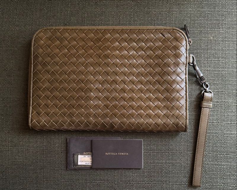 Dompet Kulit Bottega Veneta Intrecciato Makin Laris Di Gen Z