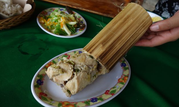 Mengenal Paporico Toraja: Ayam Pedas Dimasak Dalam Bambu
